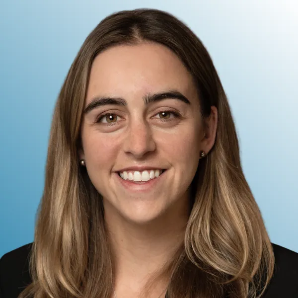 Sarah Bell headshot